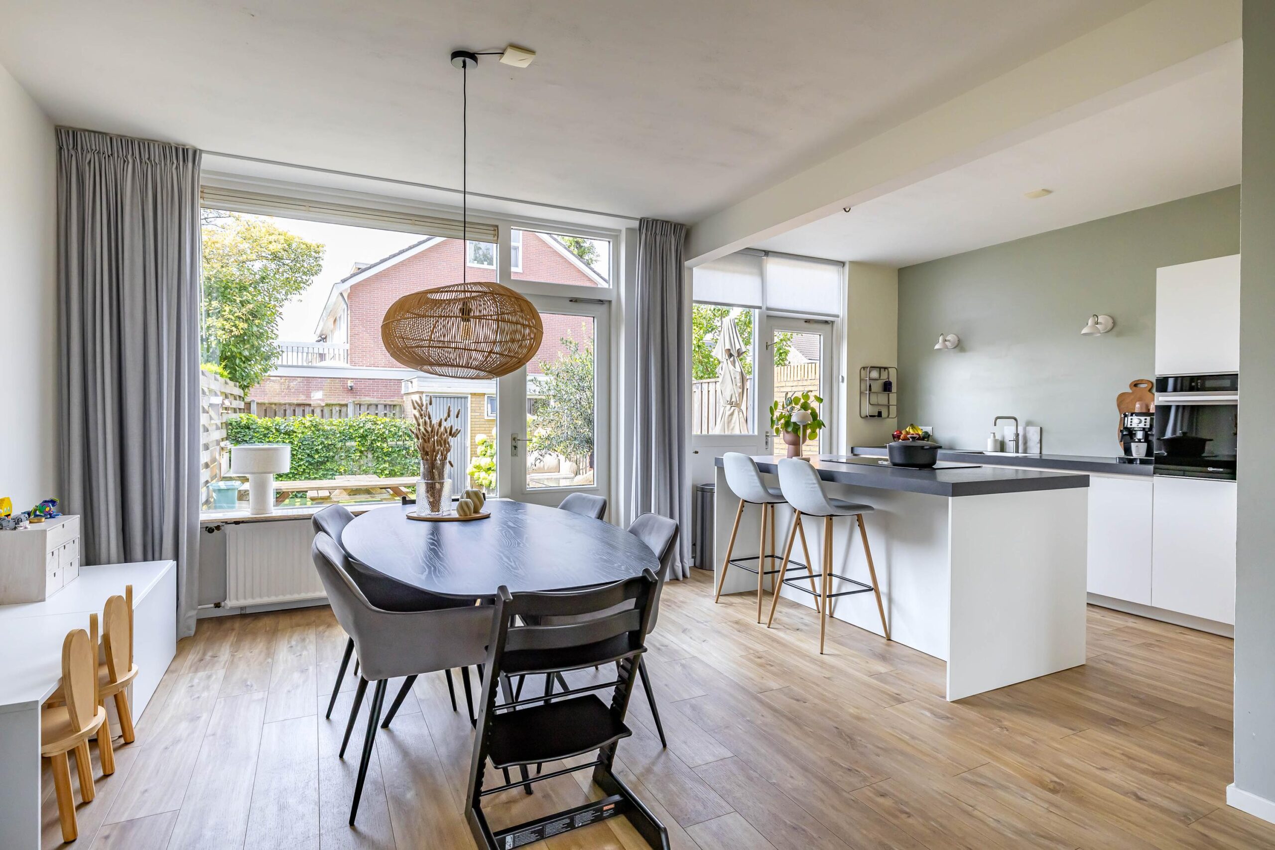 Tussenwoning te koop: Hobbemaweg 4, Eelde