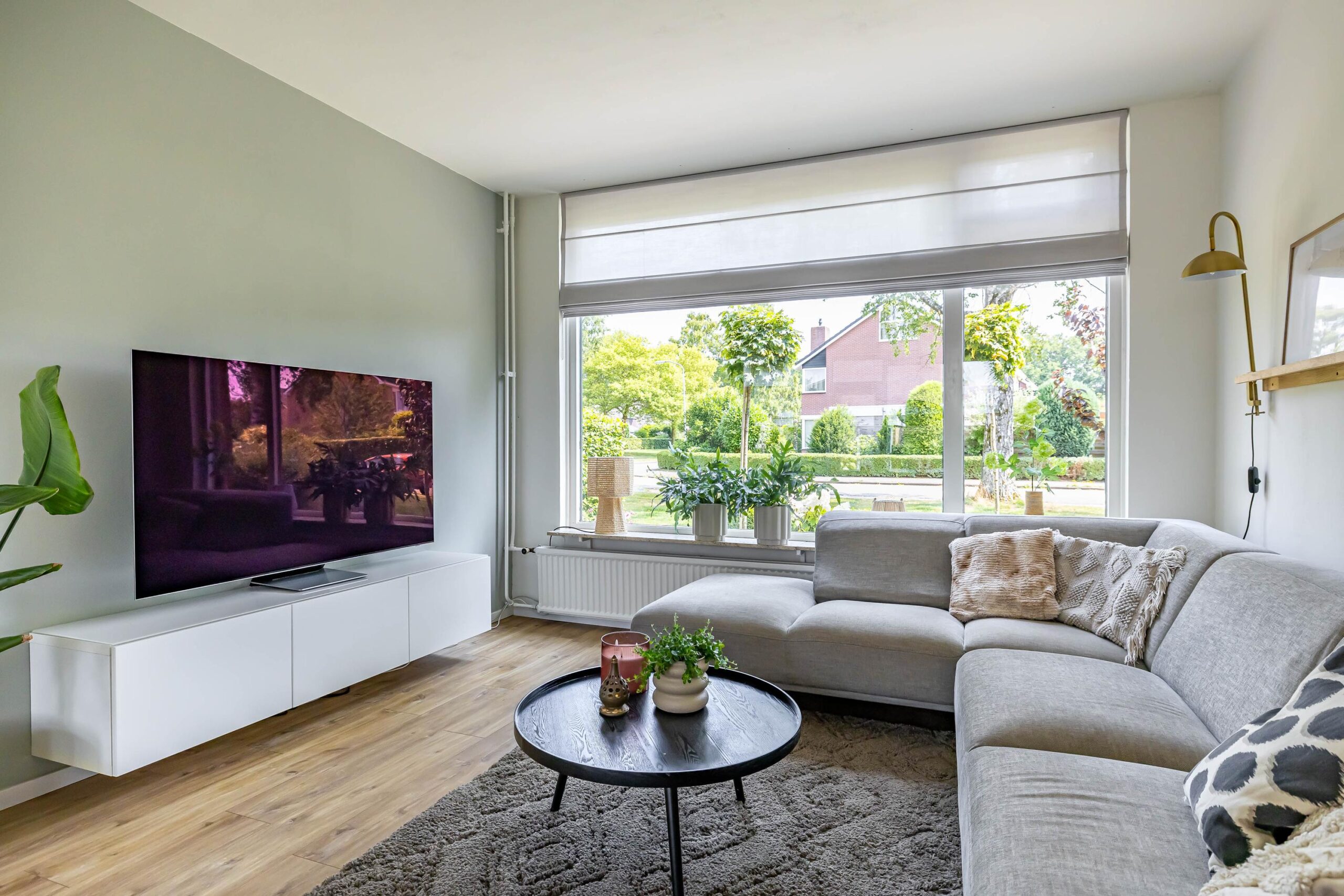 Tussenwoning te koop: Hobbemaweg 4, Eelde