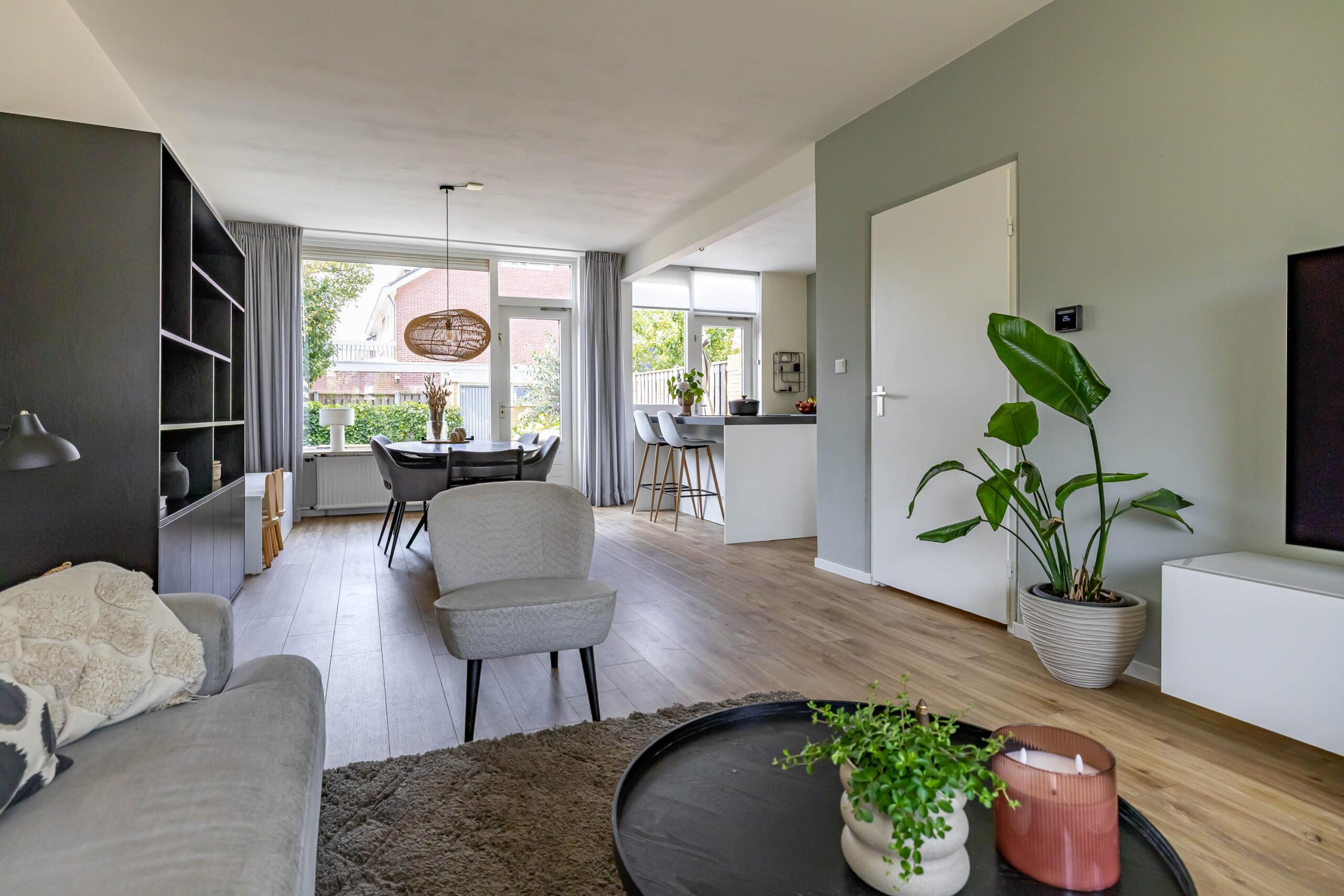 Tussenwoning te koop: Hobbemaweg 4, Eelde