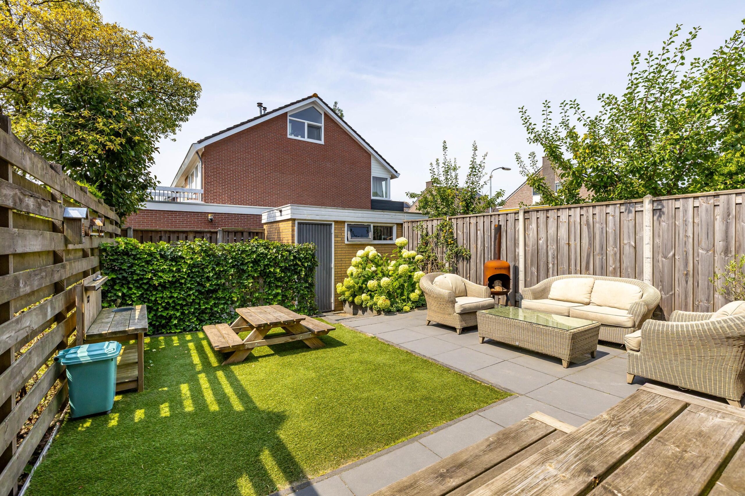 Tussenwoning te koop: Hobbemaweg 4, Eelde