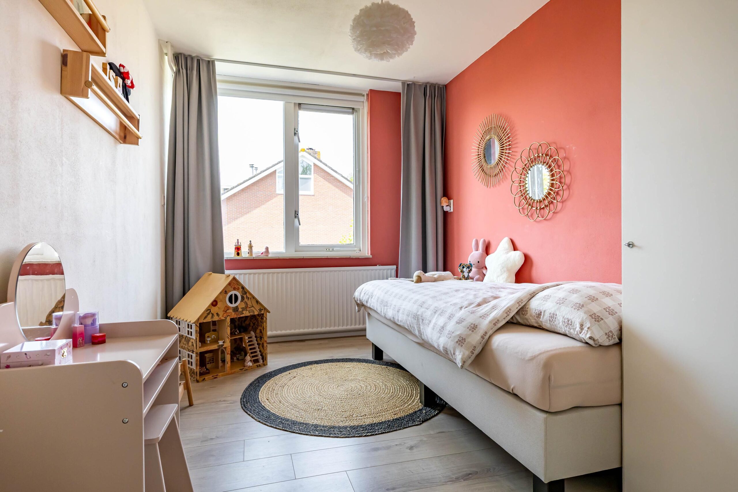 Tussenwoning te koop: Hobbemaweg 4, Eelde
